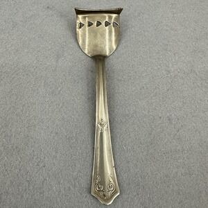 W&B Co Vintage Server Spear Vegetable Serving Utensil‎